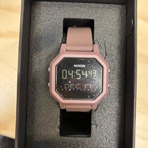 NIXON Siren Watch